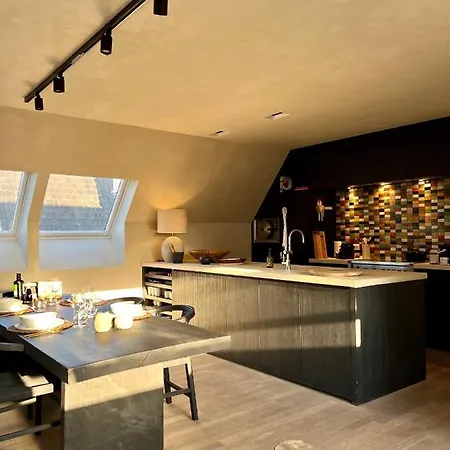 公寓 Luxe Duplex Met Prive Parking