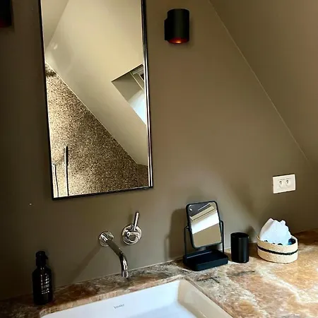 Apartment Luxe Duplex Met Prive Parking