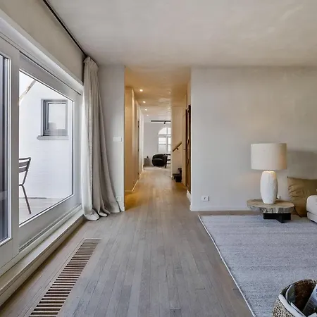 Apartment Luxe Duplex Met Prive Parking